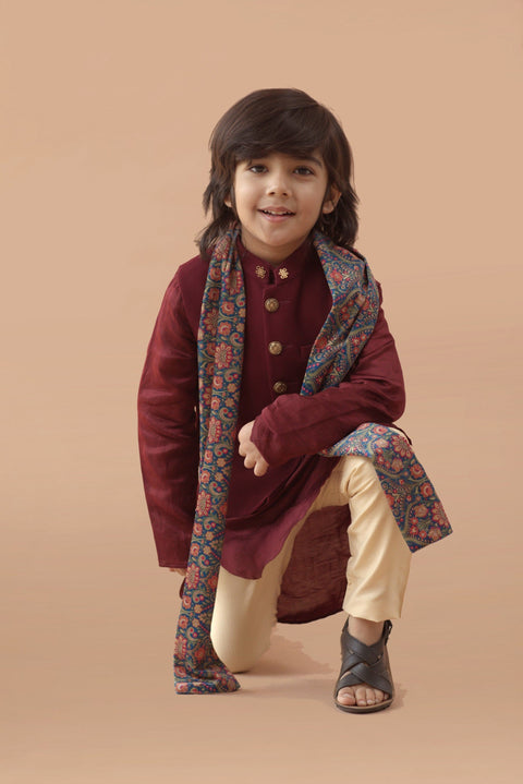 Pre-Order: Maroon Bandi Set with same colour Kurta & Printed Stole