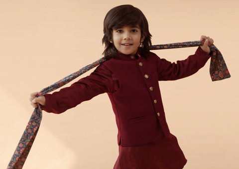 Pre-Order: Maroon Bandi Set with same colour Kurta & Printed Stole