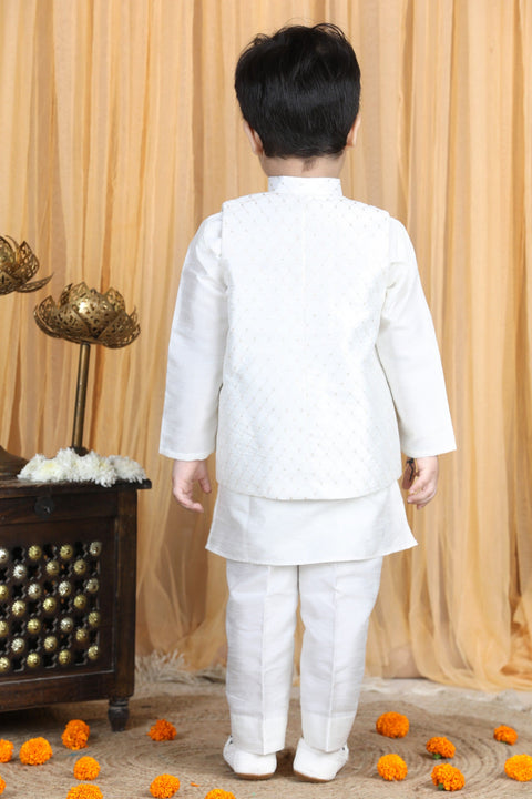 Pre-Order: Silk Kurta with Thread Embroidery with sleeveless Jacket