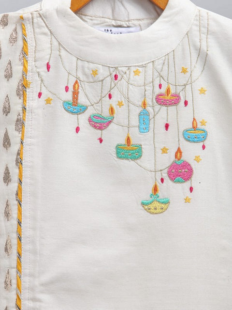 Pre-Order: Off-white Diwali ornaments Embroidered Kurta Pajama Set