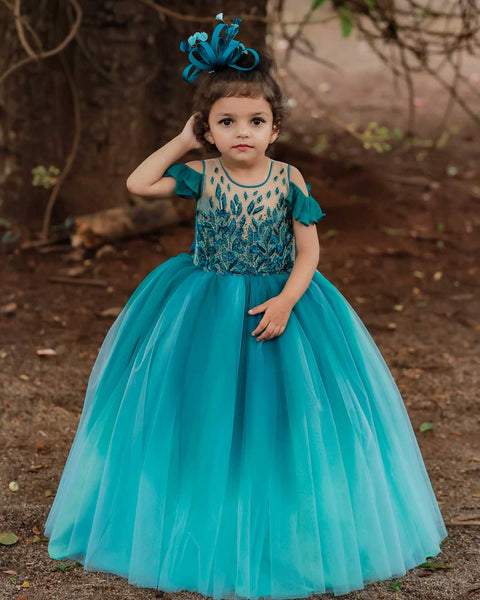 Pre-order: Pretty teal - Teal blue with plight aqua blue ombre shaded  party wear gown with rich hand work