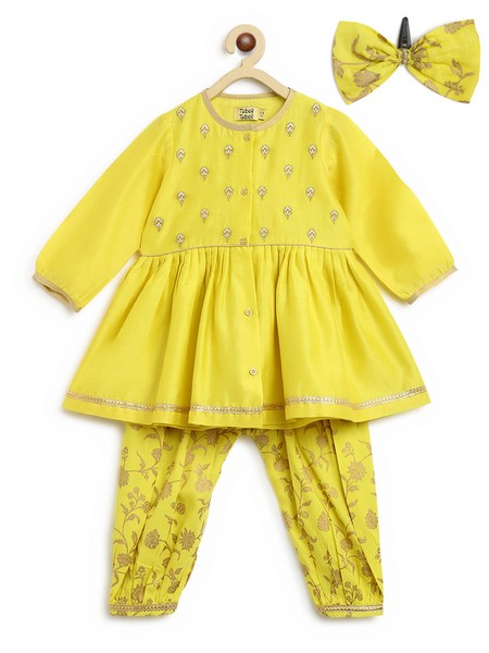 Girls Combo Co-ord Set And Bow Hairclip Gold Print- Yellow