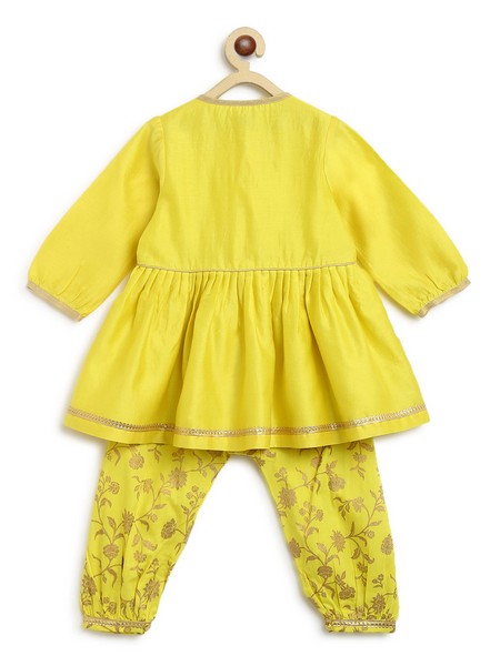 Girls Combo Co-ord Set And Bow Hairclip Gold Print- Yellow
