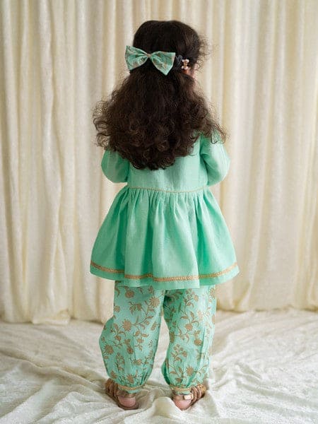 Girls Combo Angrakha Set And Bow Hairclip Gold Print- Green