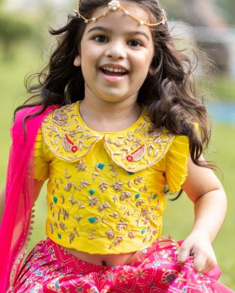 Pre-Order: Pink Ikkat Ghagra Set