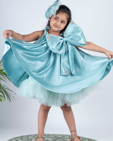 Pre-Order: Bow Straight Dress