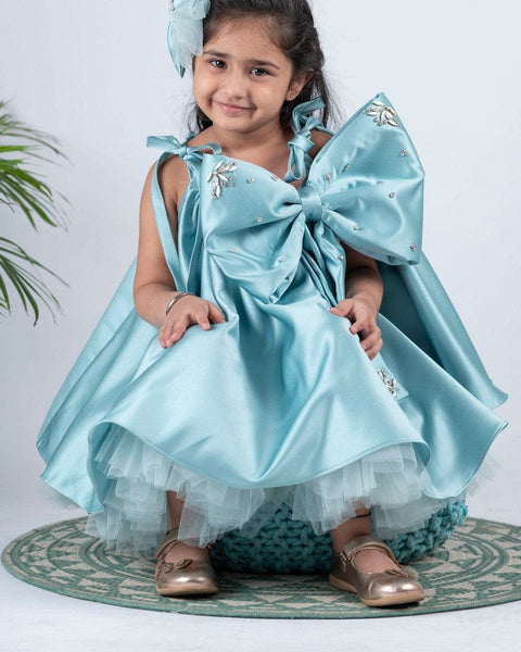 Pre-Order: Bow Straight Dress