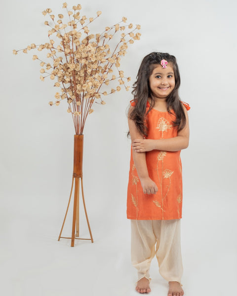 Pre-Order: Chanderi Handwork Kurta with Muslin Dhoti