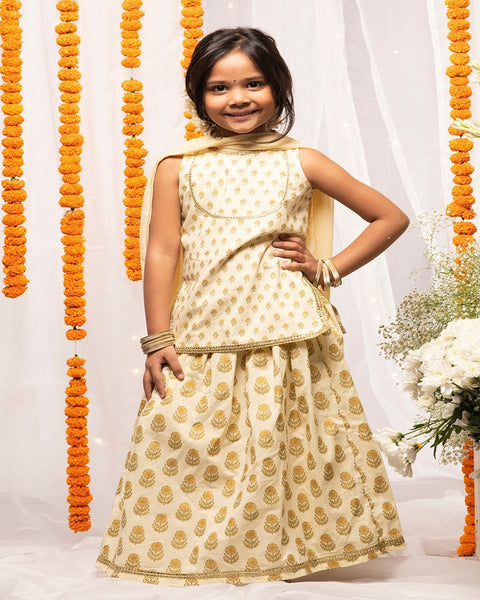 Pre-Order: Girls Lehenga Set Printed Floral - Cream