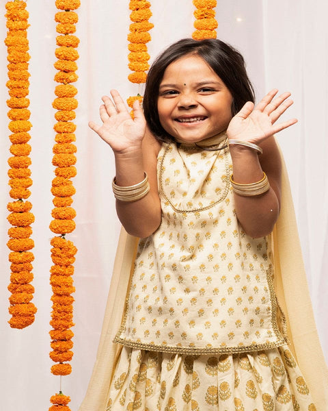 Pre-Order: Girls Lehenga Set Printed Floral - Cream