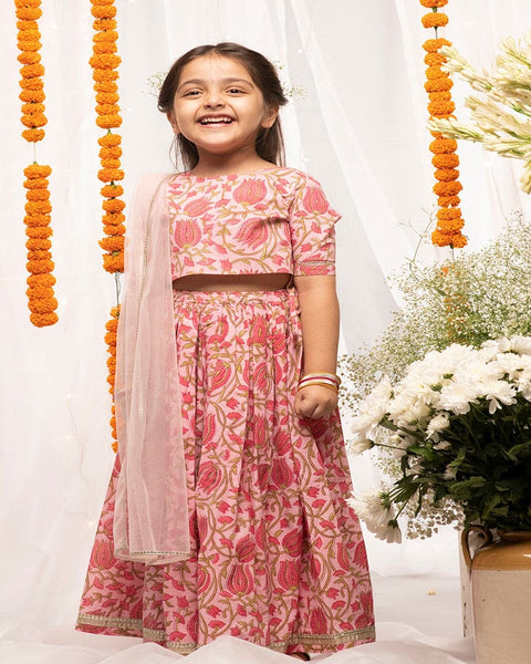 Pre-Order: Girls Lehenga Set Printed Floral - Pink
