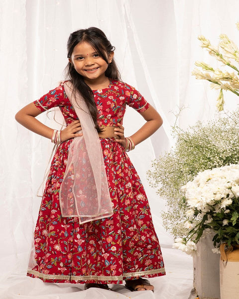 Pre-Order: Girls Lehenga Set Printed Floral - Red
