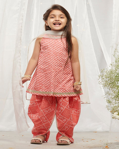 Pre-Order: Girls Suit Set Printed Leheriya - Pink